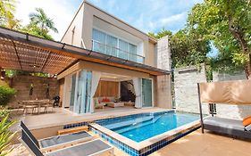 พีช บลอสซั่ม รีสอร์ต แอนด์ พูล วิลลา (SHA Plus+)